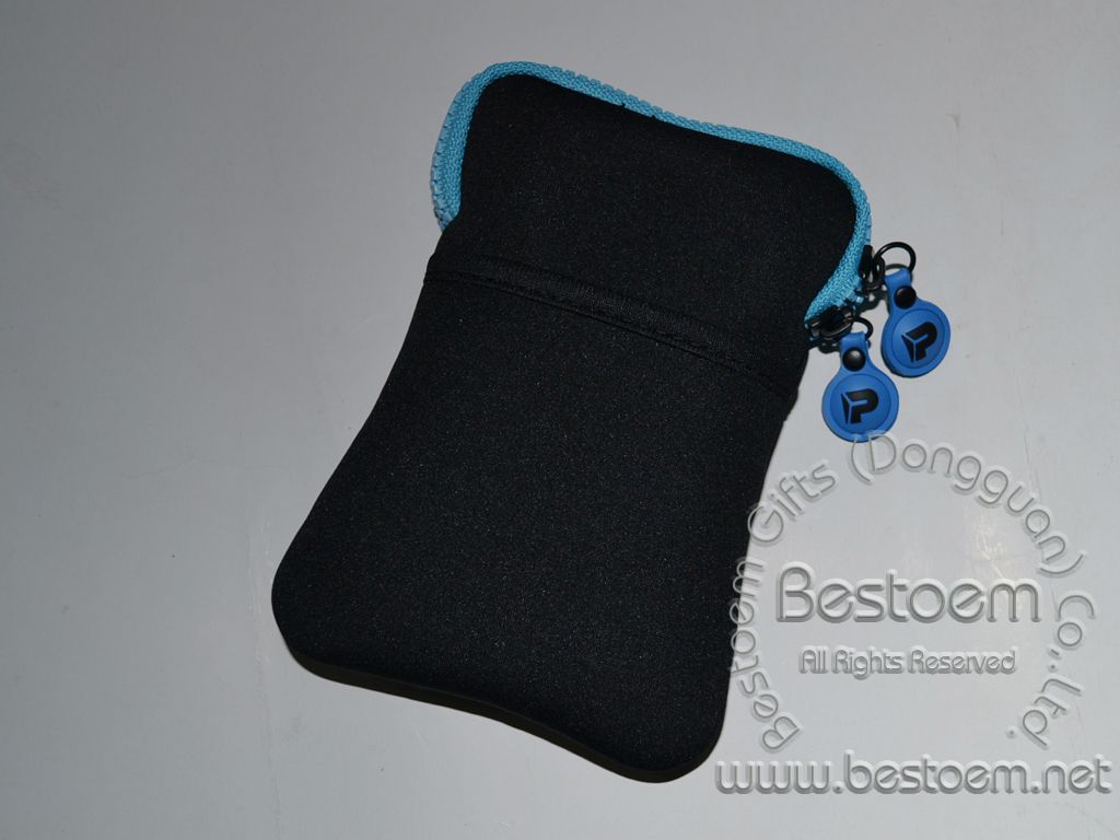 portable hard disk pouch with back pocket