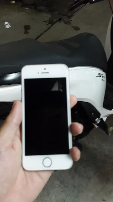 Bán iPhone 5s 16GB GOLD WORLD - 98-99% - Full box, phụ kiện zin