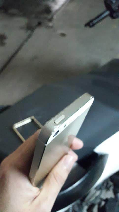 Bán iPhone 5s 16GB GOLD WORLD - 98-99% - Full box, phụ kiện zin - 1